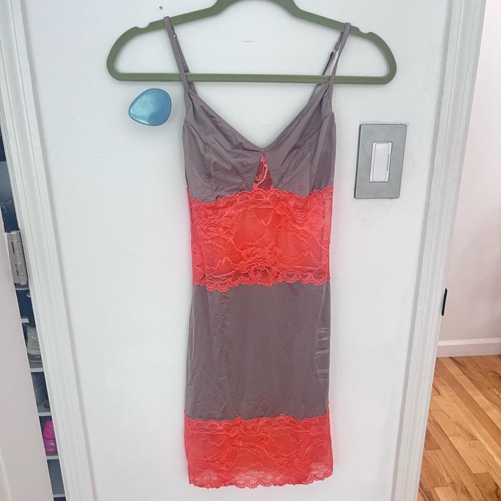 Samantha Chang Slip // NWOT